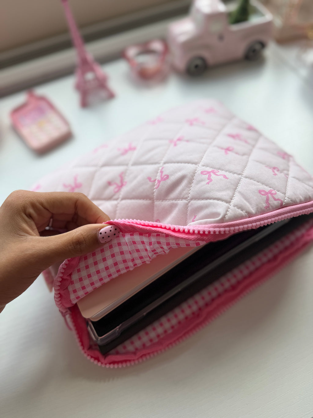 Quilted Pink Bow Laptop Sleeve
