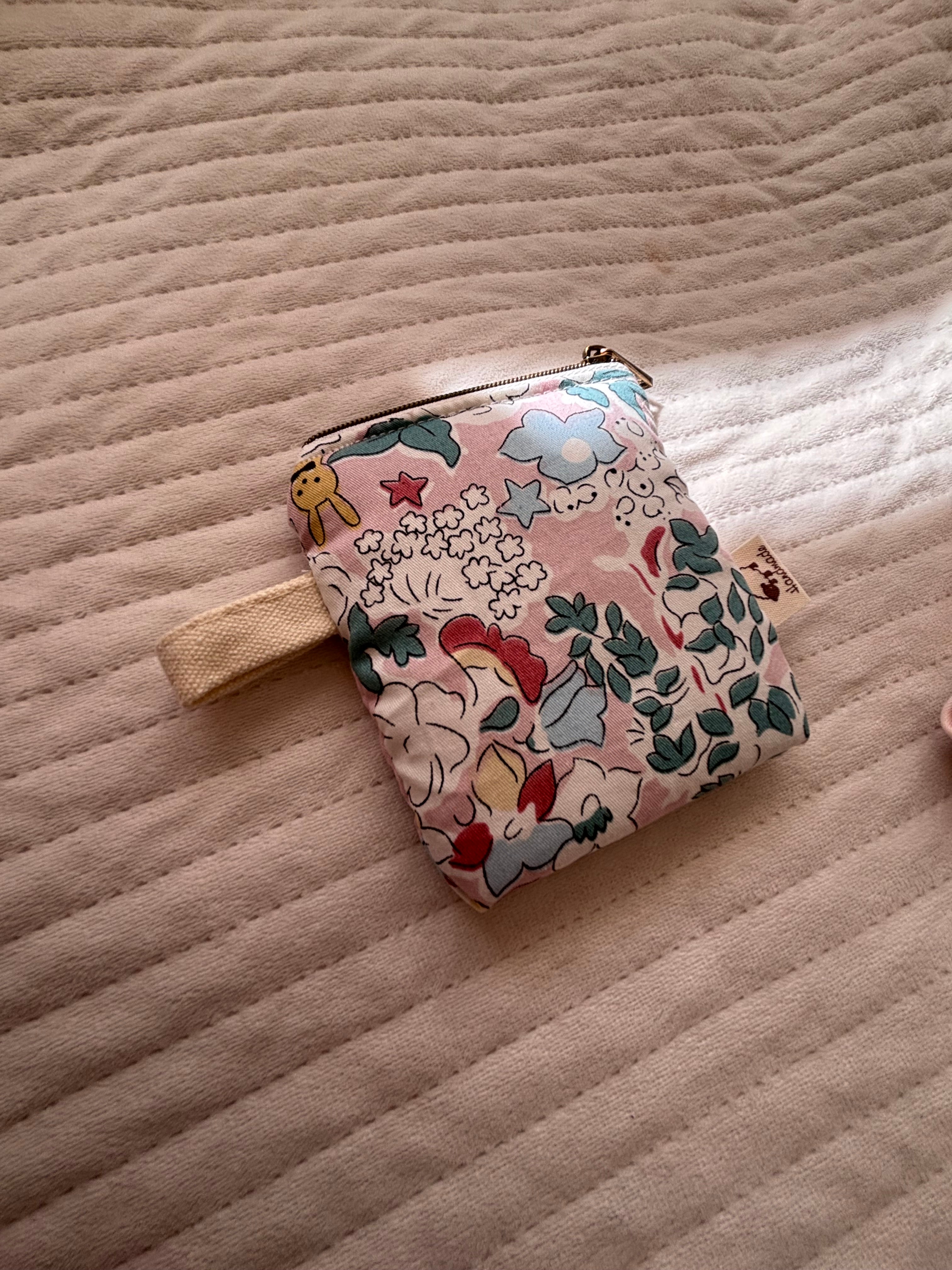 🌸 Floral Mini Zipper Pouch