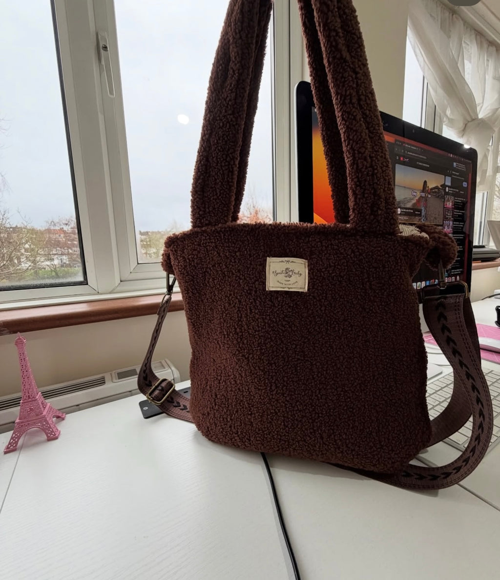 👜 Teddy Brown Tote Bag — Cozy & Chic Everyday Style