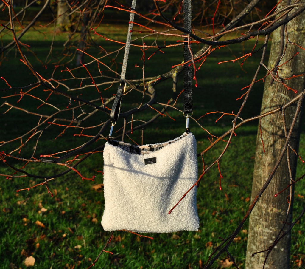 Teddy shoulder bag