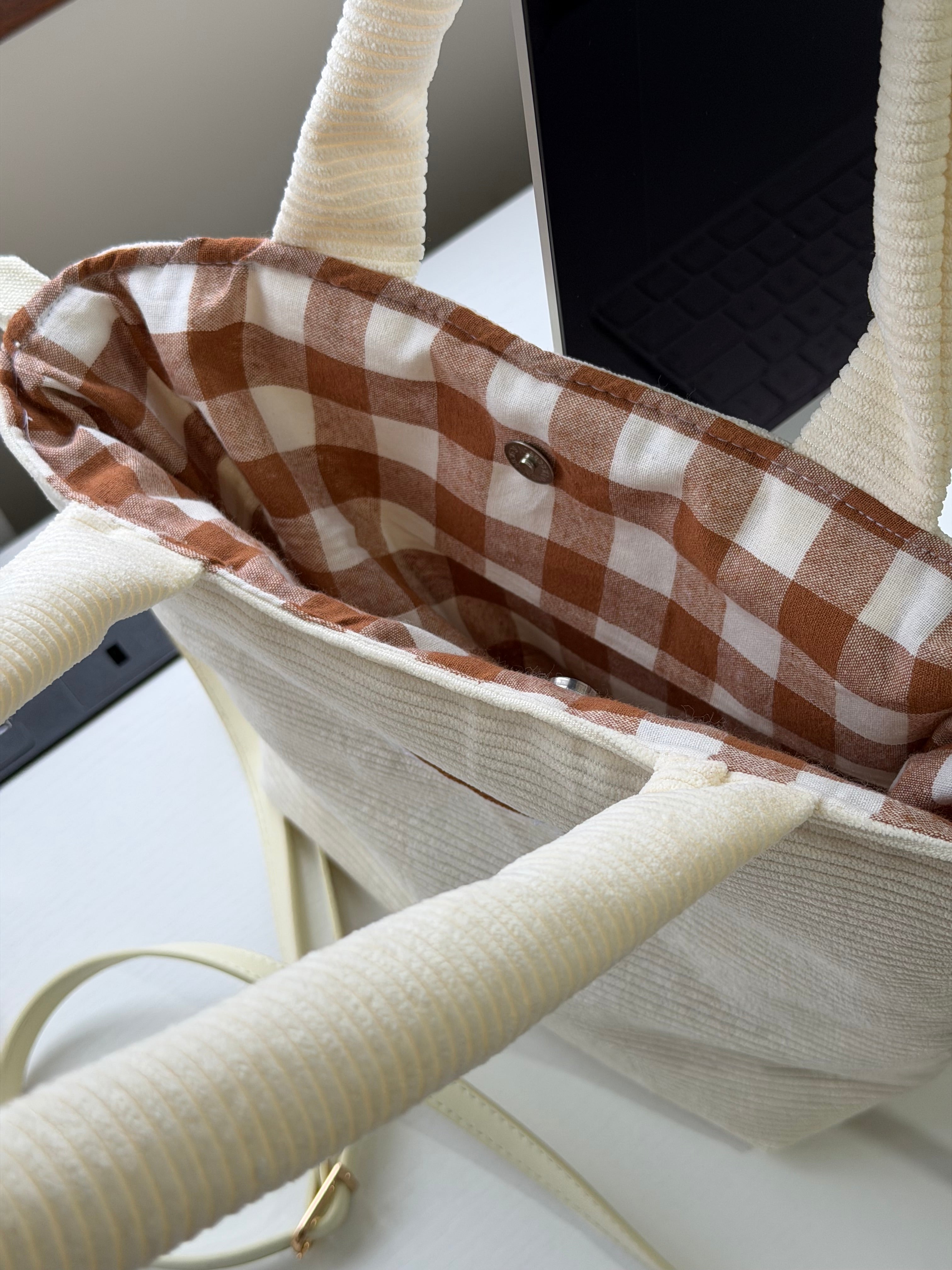 ✨ Corduroy Tote Bag – Cream & Gingham Interior