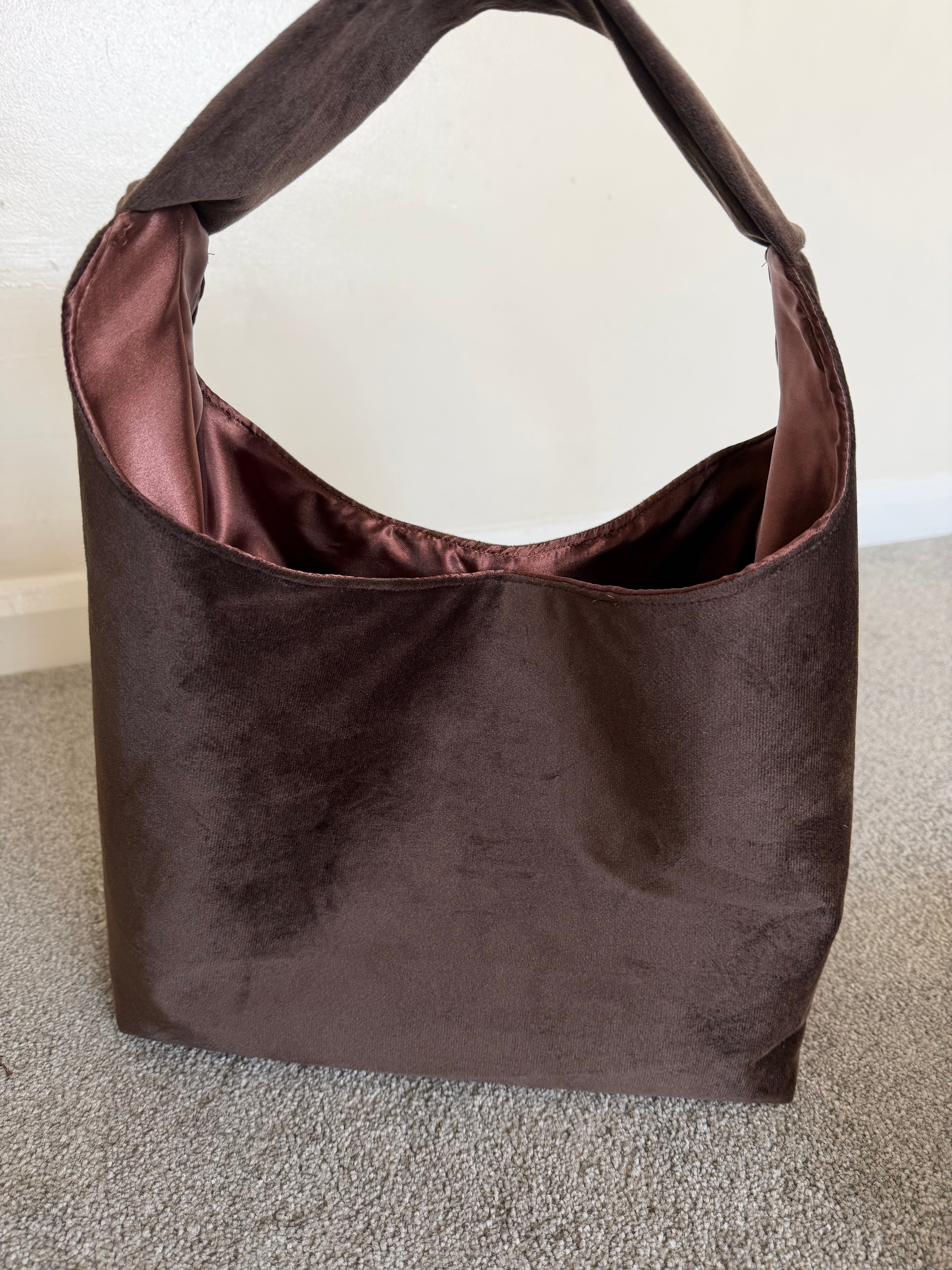 Elegant Velvet Hobo Shoulder bag