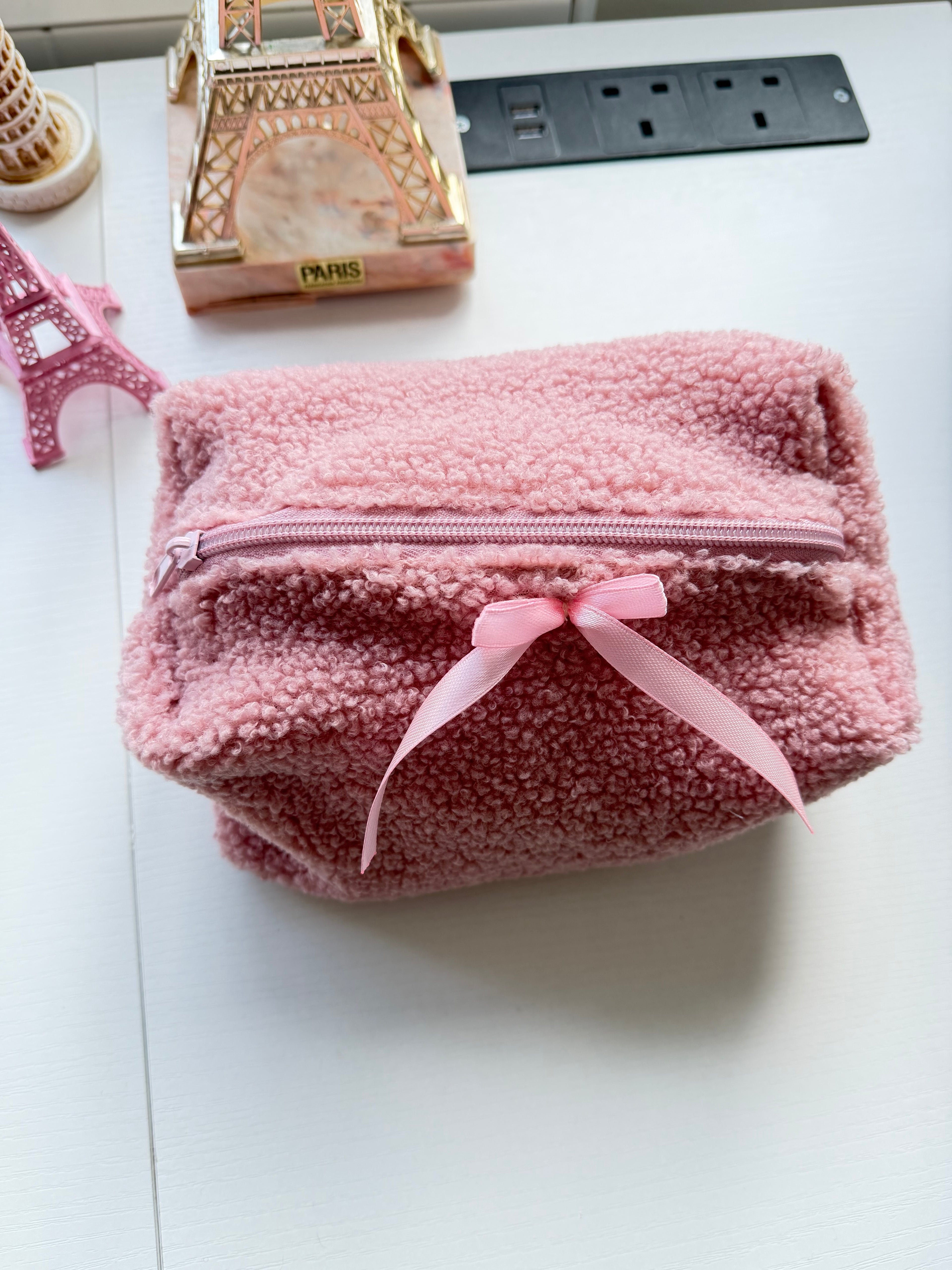 Makeup up bag pink 💕