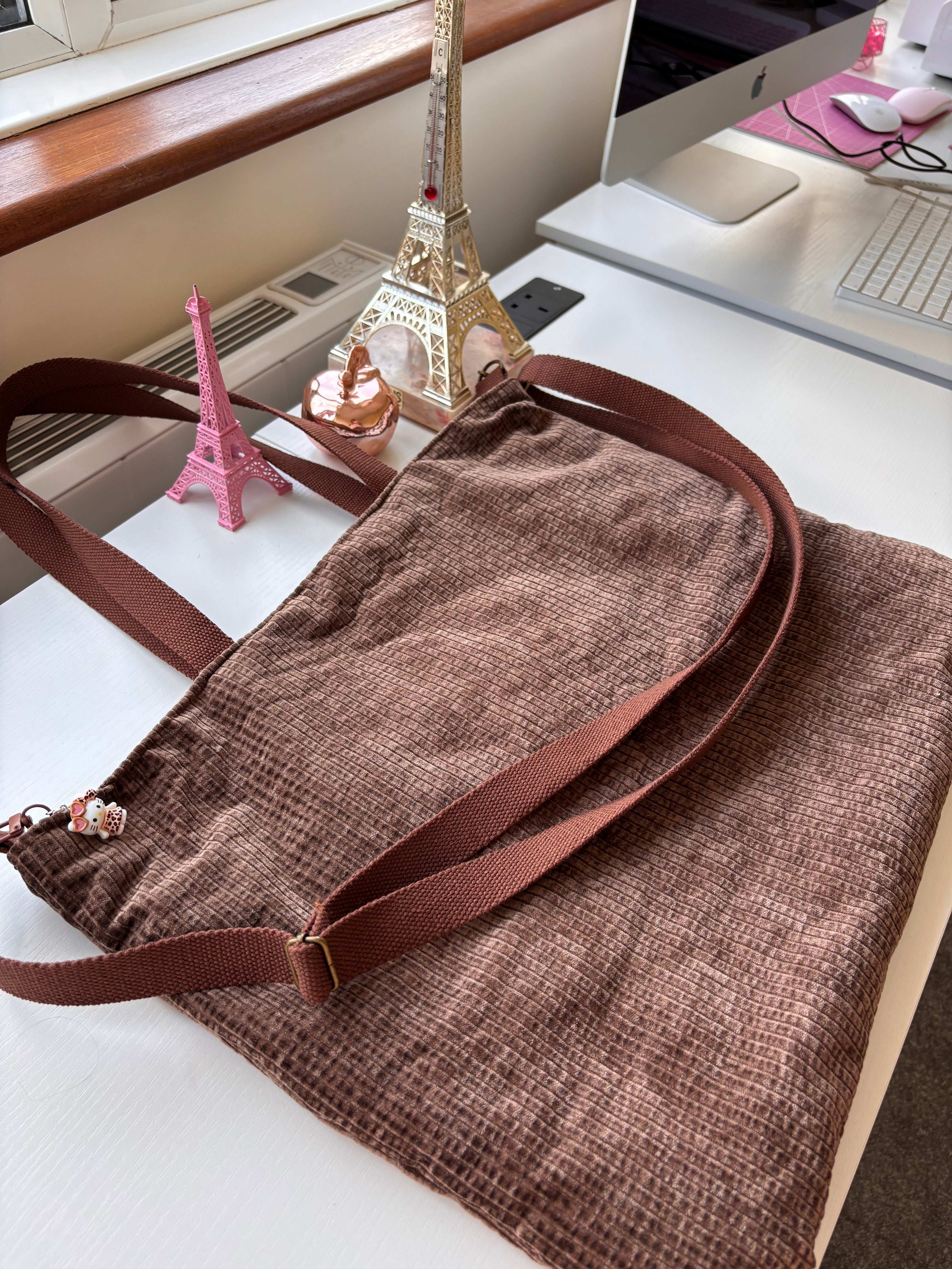 🤎 Chocolate Textured Tote — Effortless Everyday Style