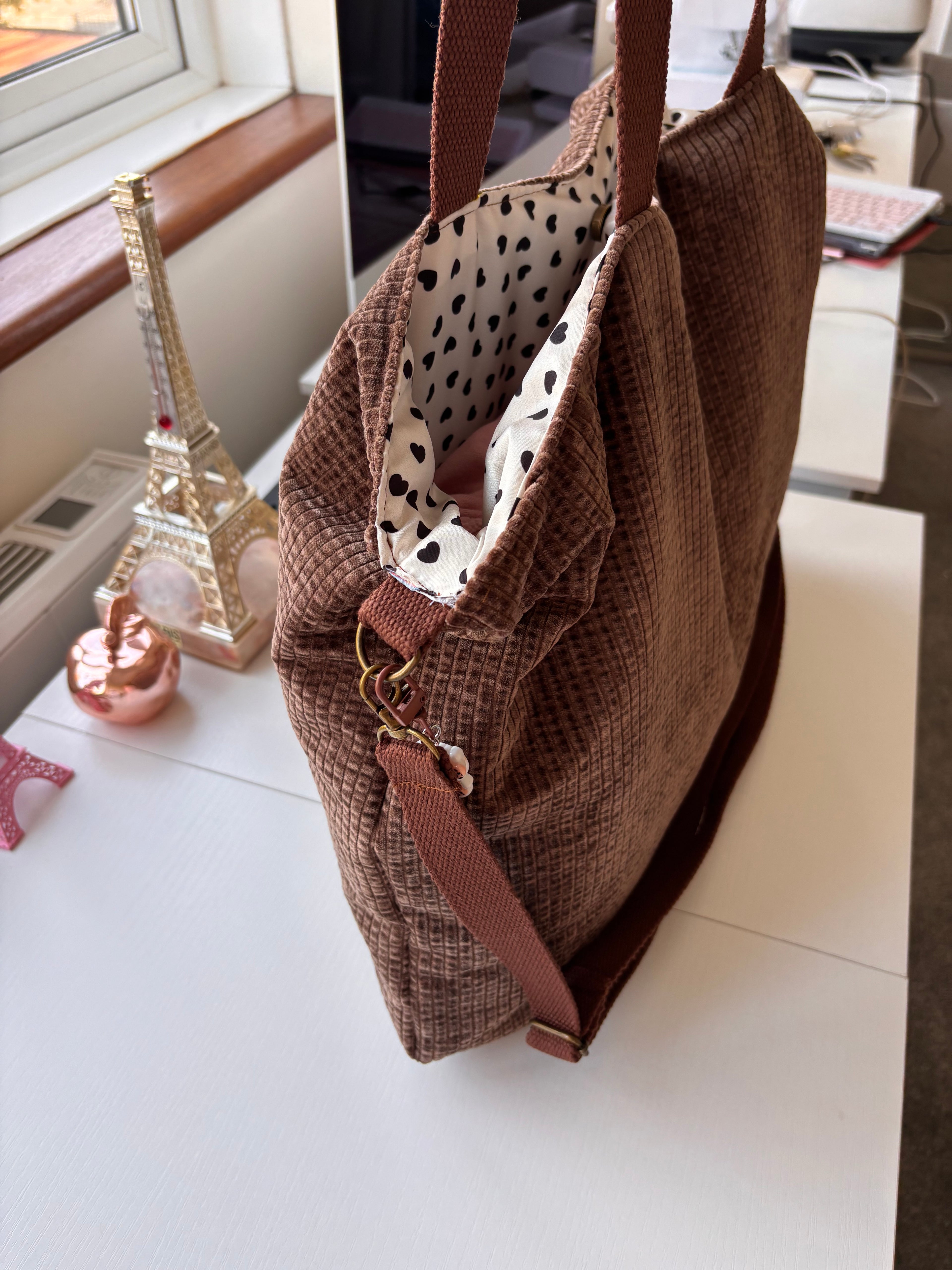 🤎 Chocolate Textured Tote — Effortless Everyday Style