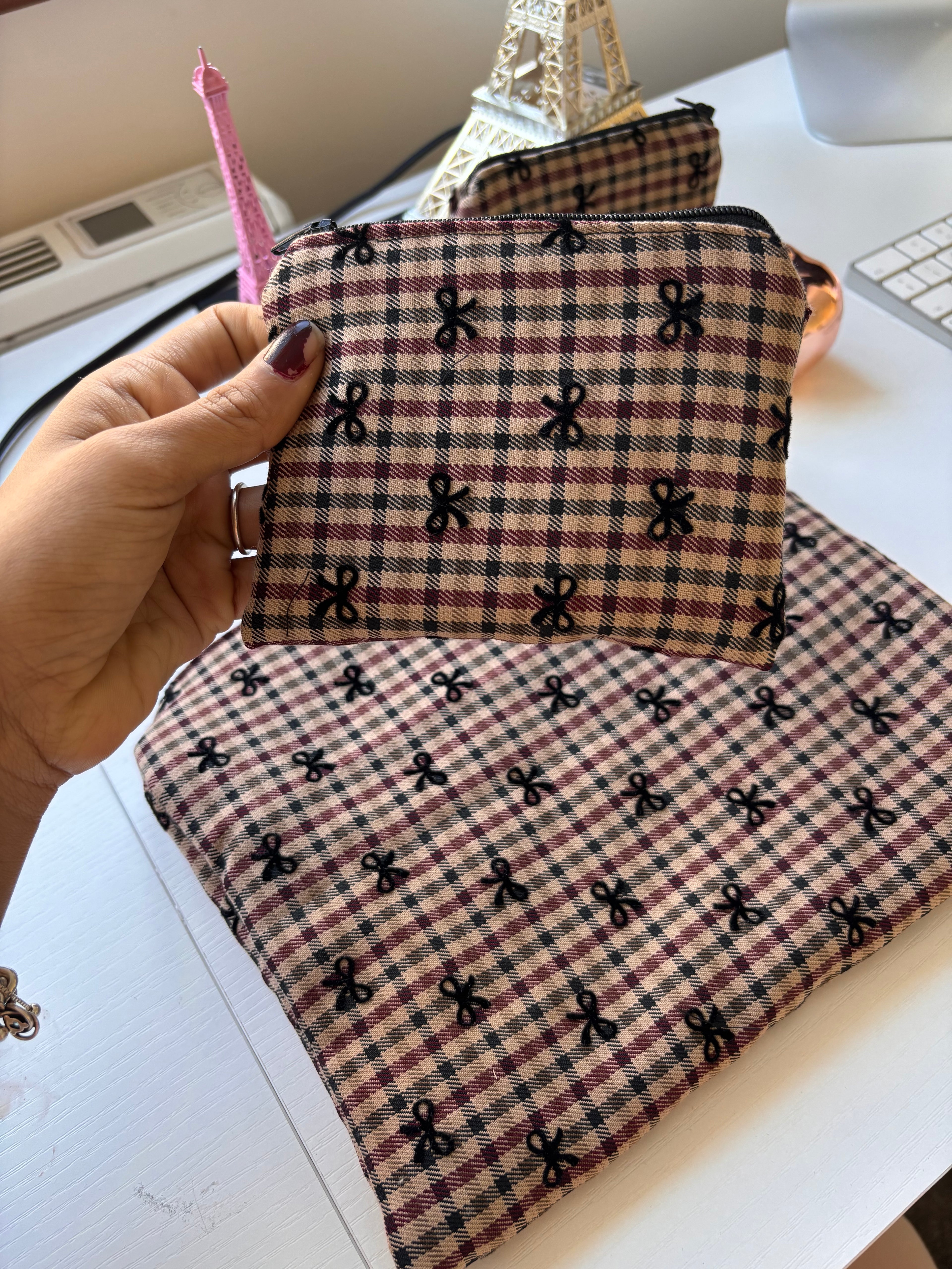 🎀 Bow Check Cosmetic Pouch — Elegant Everyday Essential