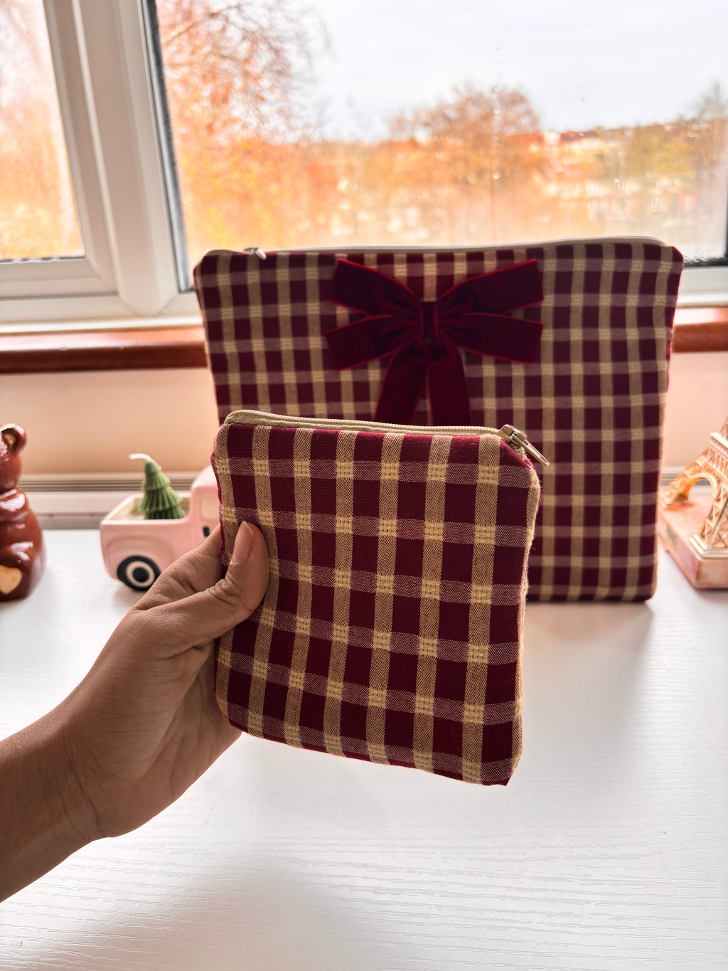 Handbags and small bags