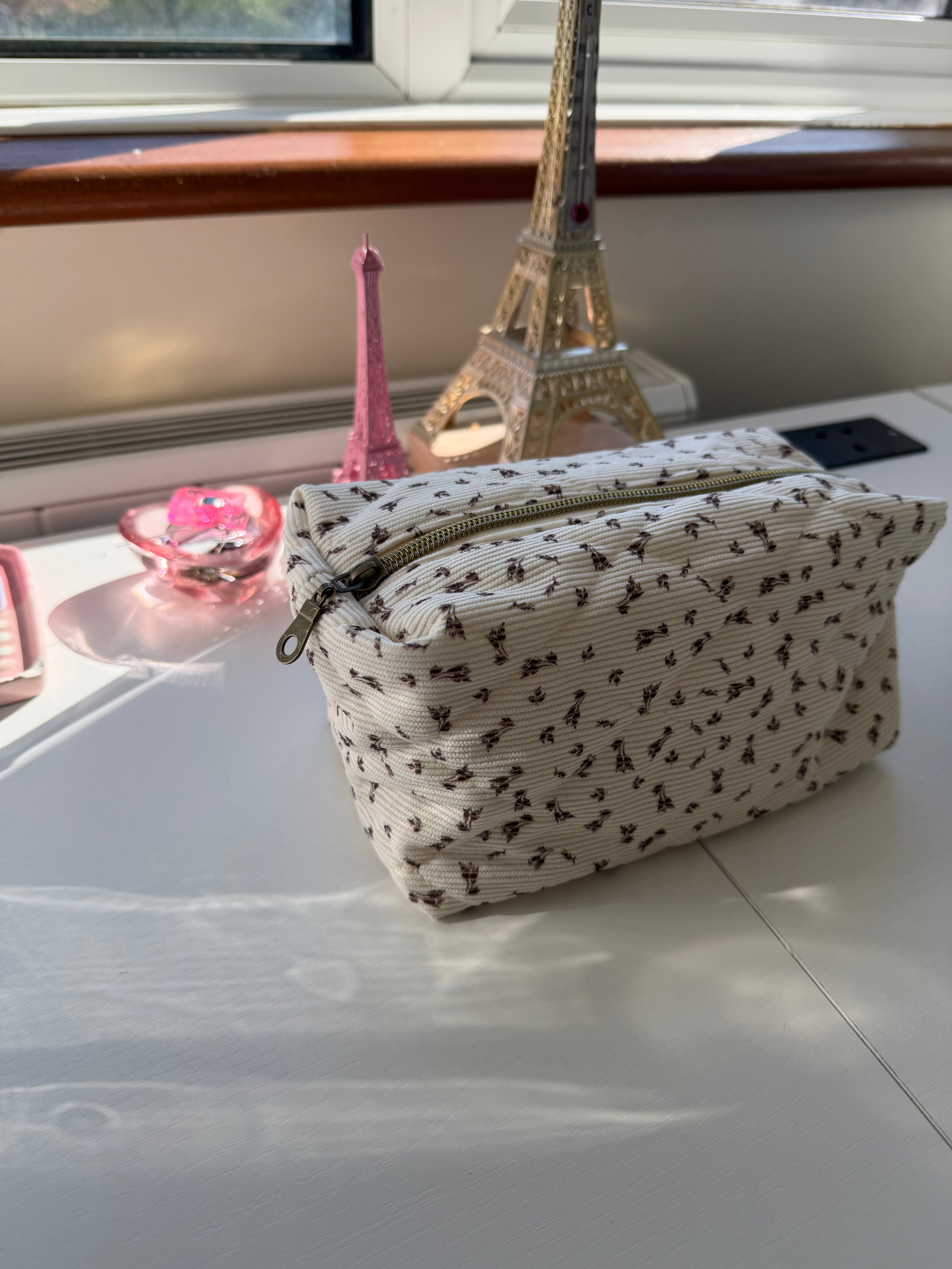 Floral Makeup bag  ✨🤍