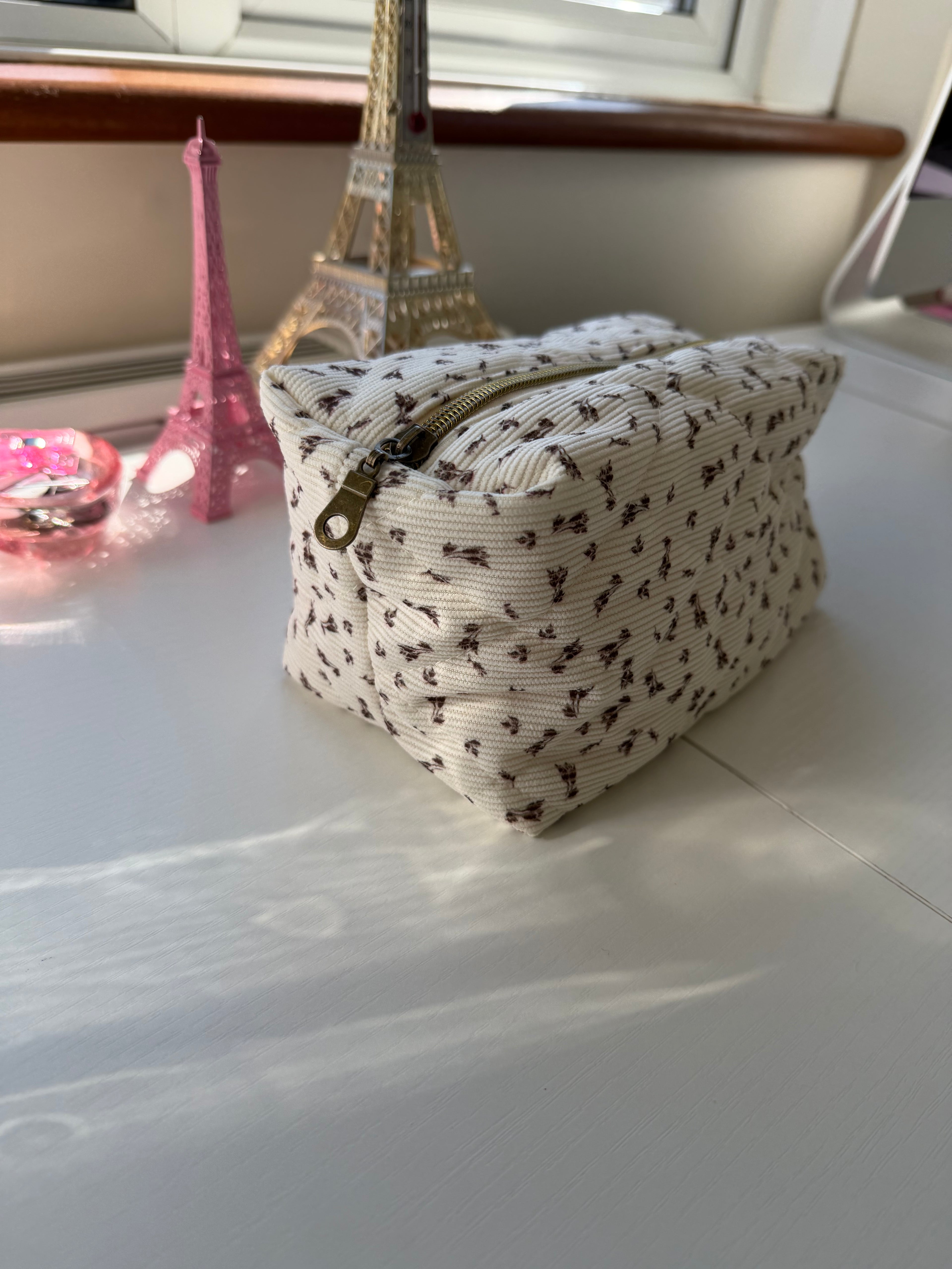 Floral Makeup bag  ✨🤍