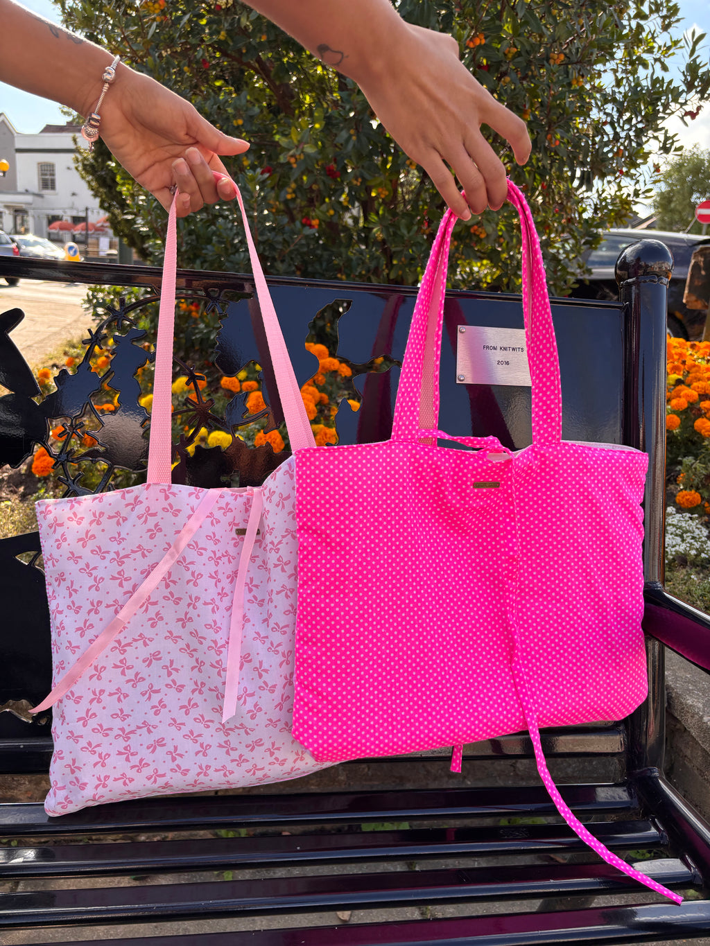 💕 Pink Polka Tote — Bright & Playful Everyday Style